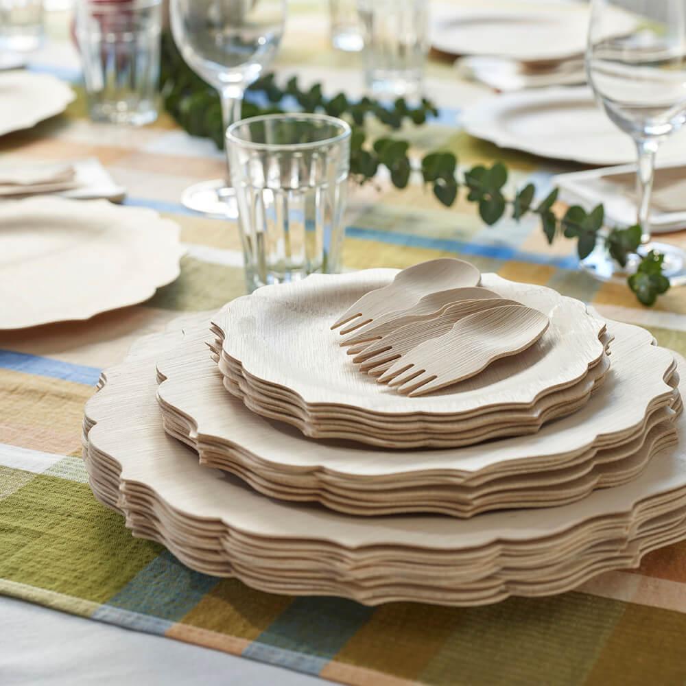 Disposable Bamboo Fancy Plates | Amazing Pinatas