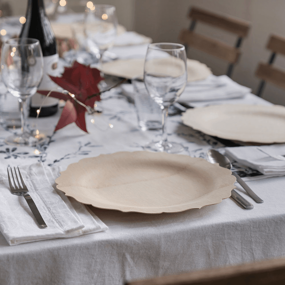 Disposable Bamboo Fancy Plates | Amazing Pinatas