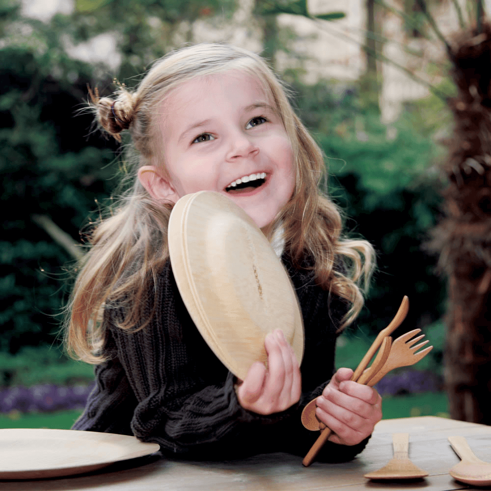 Disposable Bamboo Round Plates | Amazing Pinatas