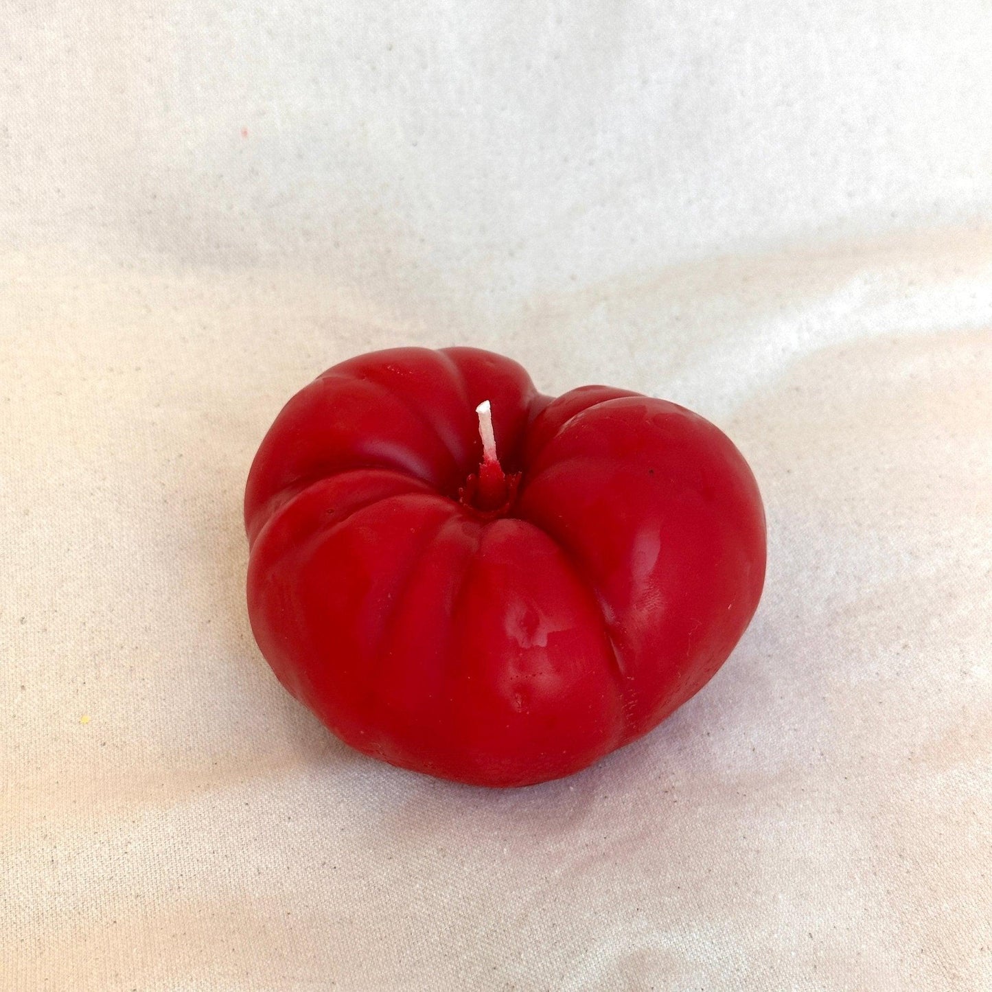 Heirloom Tomato Beeswax Candle | Amazing Pinatas