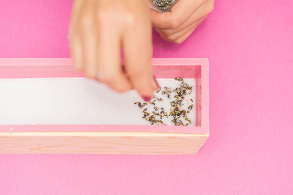 Layered Soap Making Kit | Amazing Pinatas