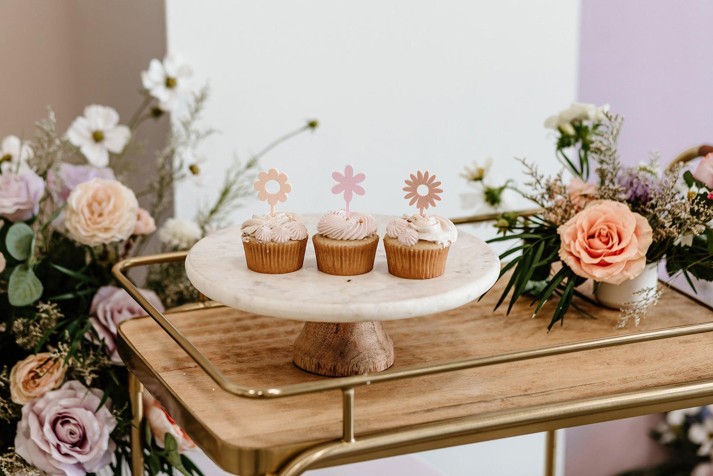 Pastel Daisy Acrylic Cupcake Toppers, Pack of 12 | Amazing Pinatas