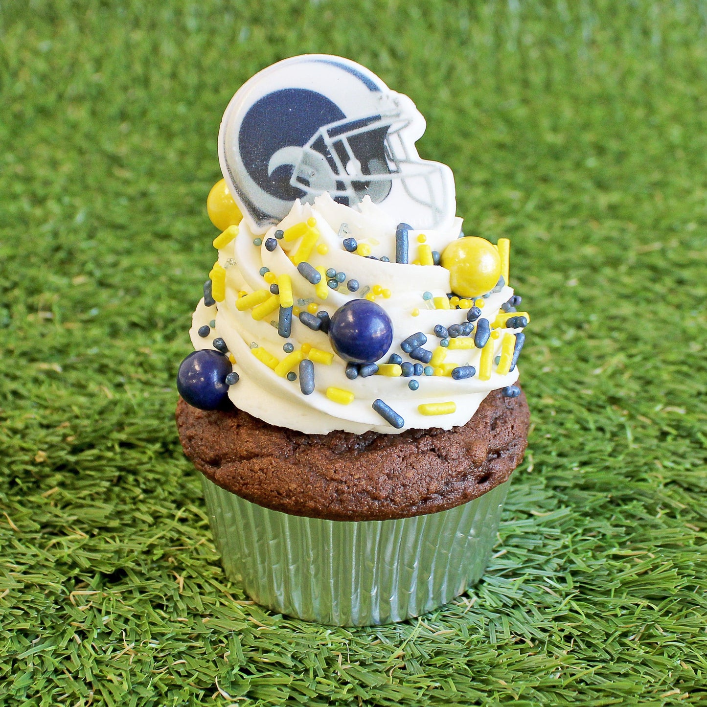 Pro-Football Cupcake Rings | Amazing Pinatas