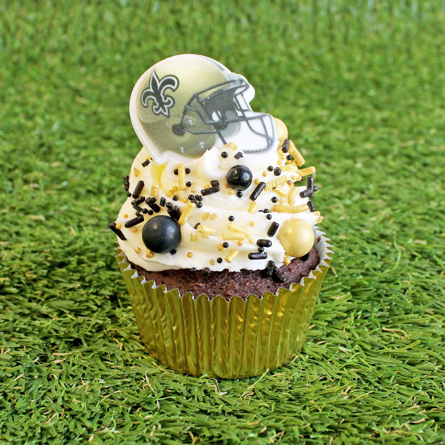 Pro-Football Cupcake Rings | Amazing Pinatas