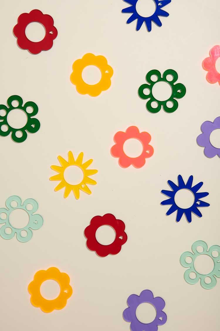 Rainbow Floral Napkin Rings | Set of 4 | Amazing Pinatas