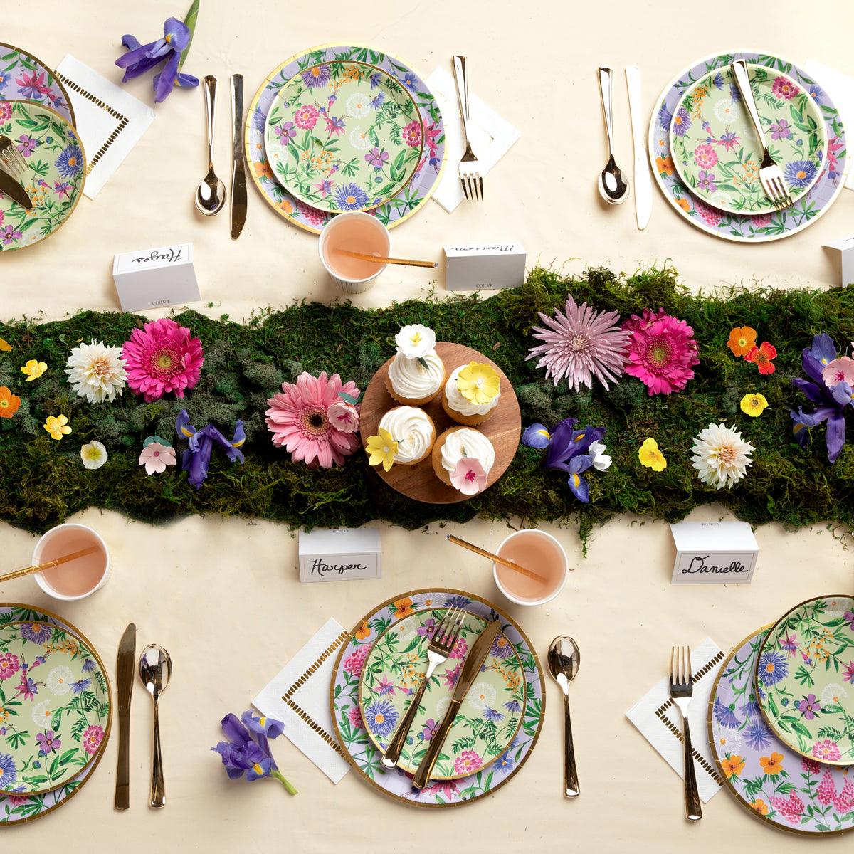 Wildflowers Large Plates (10 per pack) | Amazing Pinatas