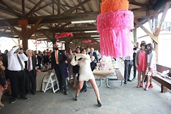 
                  
                    Custom Wedding Cake Pinata | Amazing Pinatas
                  
                