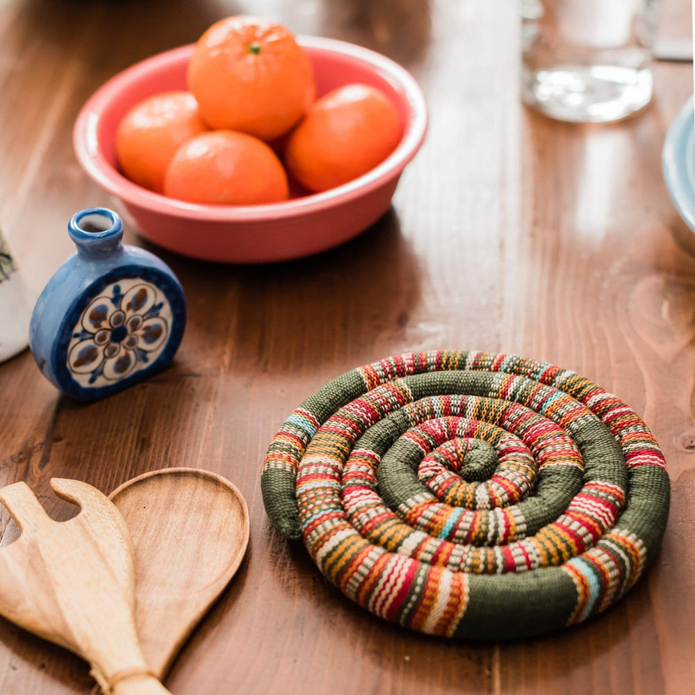 Medium Spiral Spiced Trivet | Amazing Pinatas 