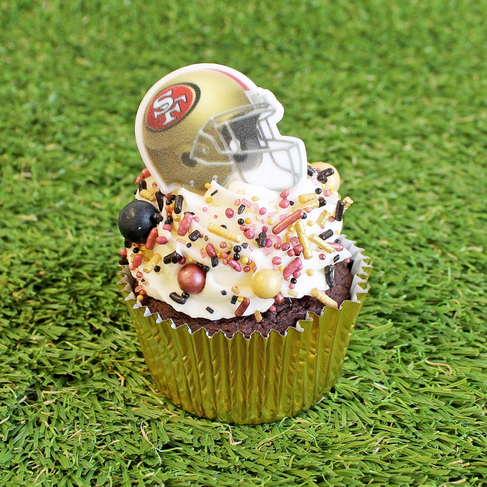 Pro-Football Cupcake Rings | Amazing Pinatas 