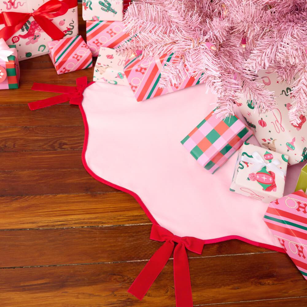 Pretty in Pink Tree Skirt - wavy tree skirt w. bows